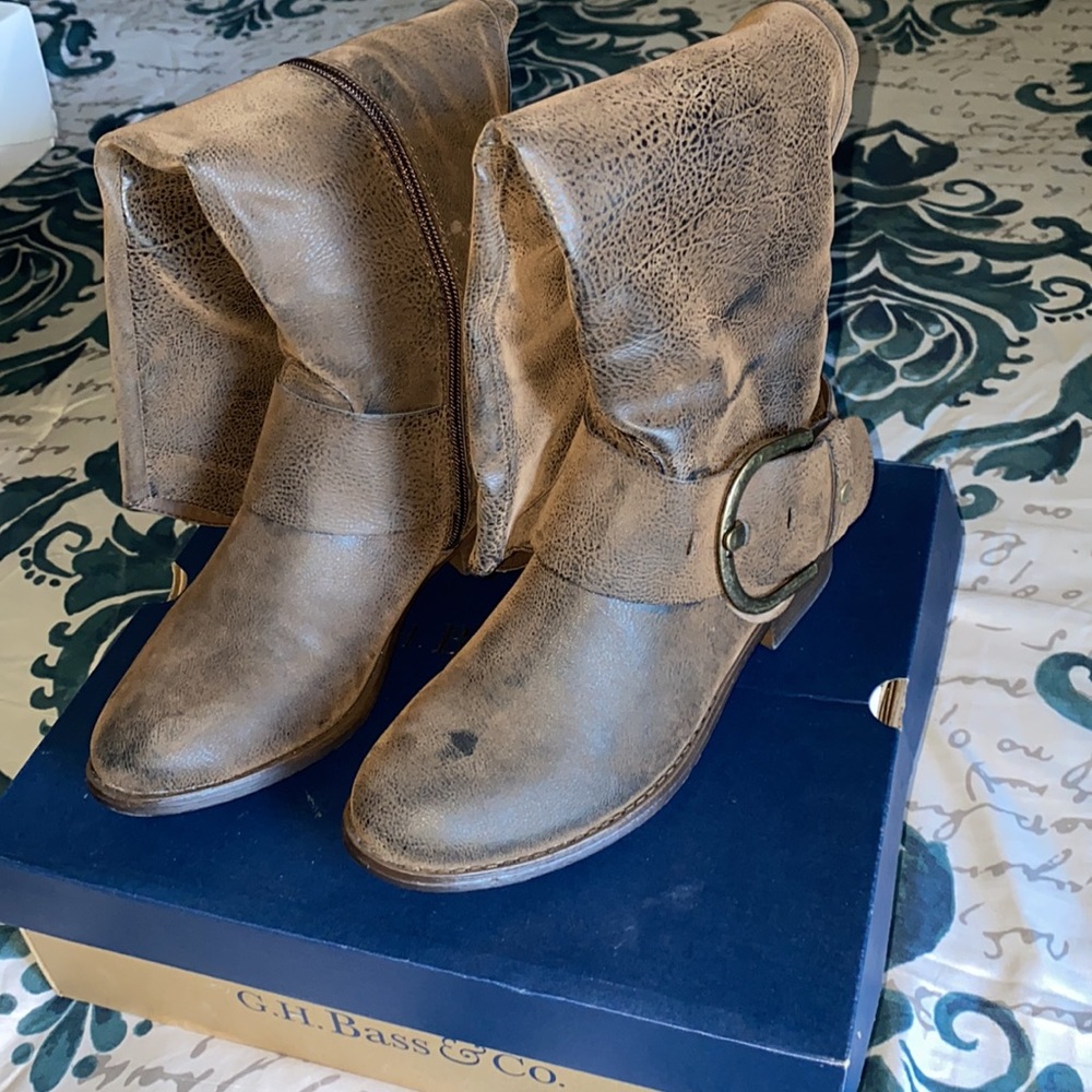 G.H. Bass & Co. Bass-Addie Brown Boots